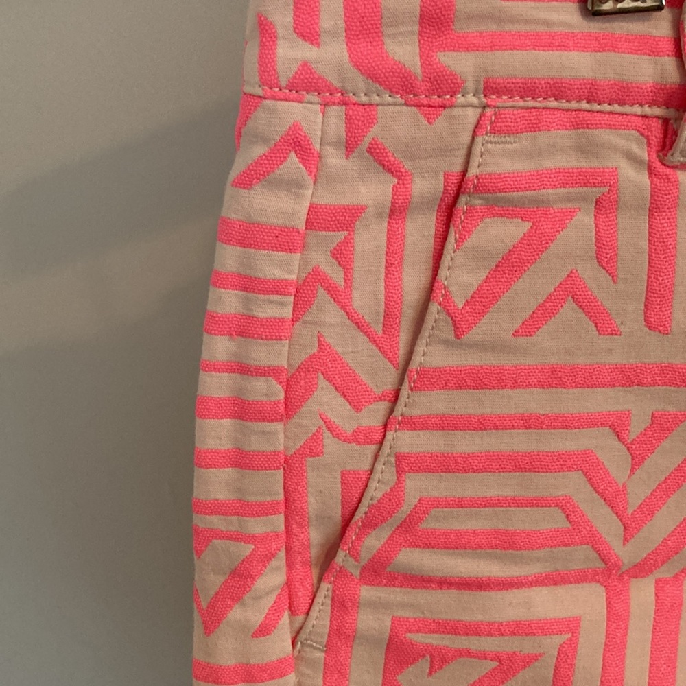 2/$30 🩷 J Crew shorts 🩷 size 6 🩷 pink and white 🩷 textured - Picture 4 of 15